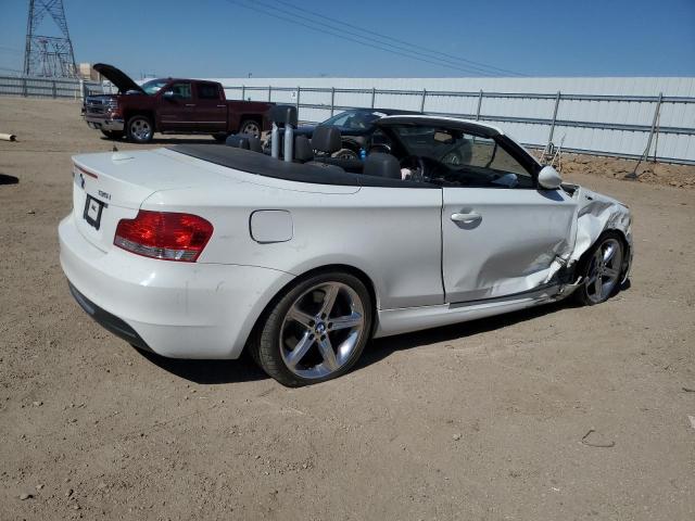 WBAUN93518VK39700 - 2008 BMW 1 SERIES I თეთრი ფოტო 3