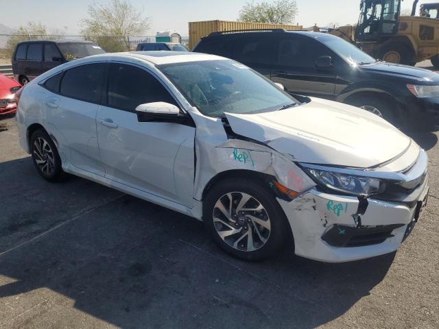 2HGFC2F87JH576418 - 2018 HONDA CIVIC EX WHITE photo 4