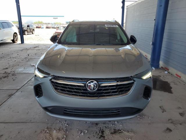 LRBFZPR41PD193095 - 2023 BUICK ENVISION ESSENCE ნაცრისფერი ფოტო 5