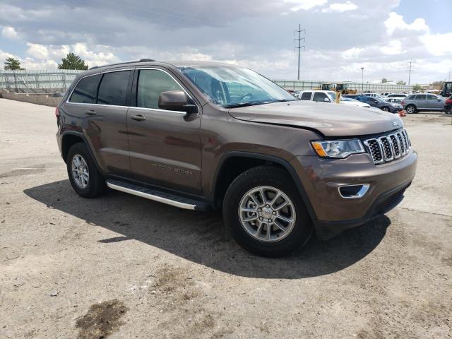 1C4RJFAG4JC502240 - 2018 JEEP GRAND CHER LAREDO BROWN photo 4