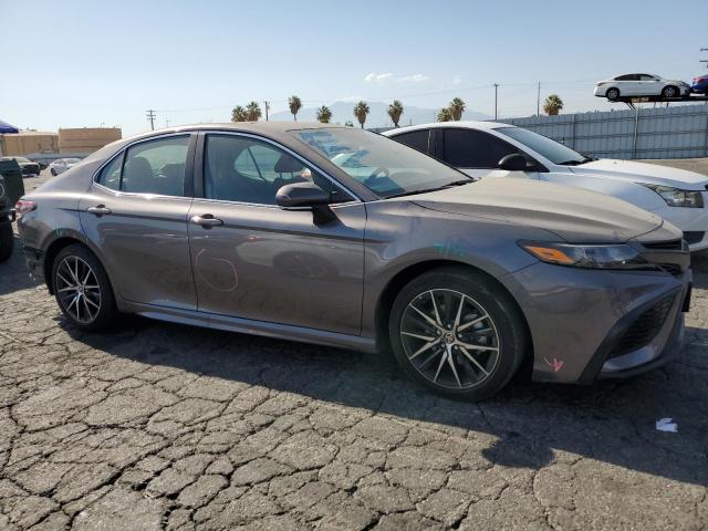 4T1G11AK2PU103405 - 2023 TOYOTA CAMRY SE NIGHT SHADE GRAY photo 4