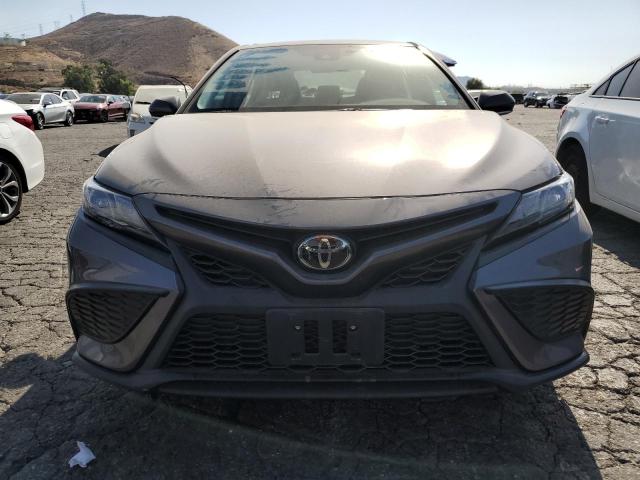 4T1G11AK2PU103405 - 2023 TOYOTA CAMRY SE NIGHT SHADE GRAY photo 5