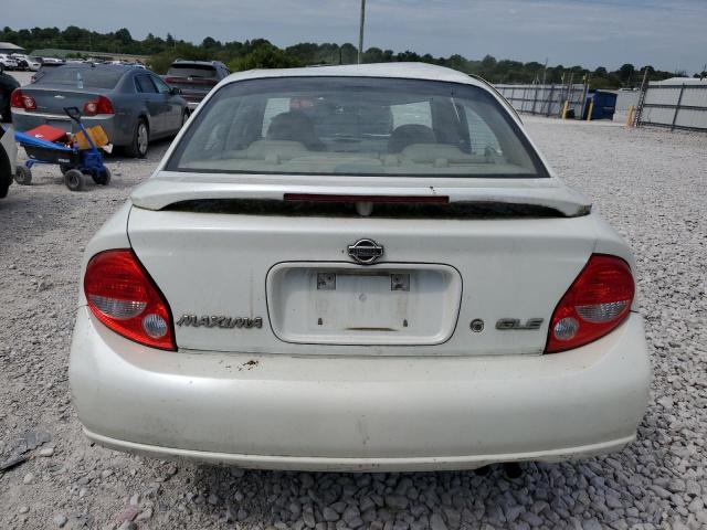 JN1CA31A51T310134 - 2001 NISSAN MAXIMA GXE WHITE photo 6