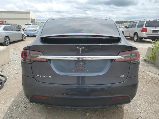 5YJXCBE20JF105071 - 2018 TESLA MODEL X GRAY photo 6