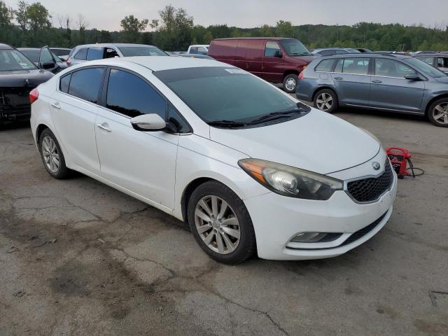 KNAFX4A87E5052038 - 2014 KIA FORTE EX WHITE photo 4