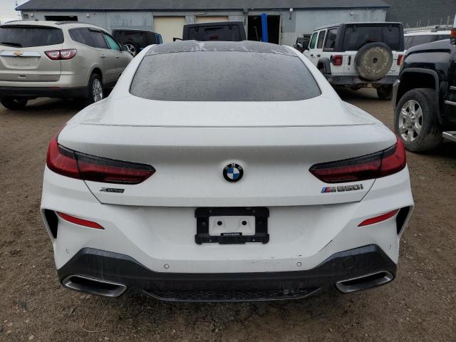 WBABC4C51KBJ35815 - 2019 BMW M850XI WHITE photo 6