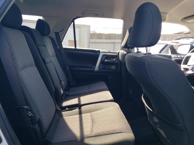 JTEBU5JR1G5400102 - 2016 TOYOTA 4RUNNER SR5/SR5 PREMIUM 银色 照片 11