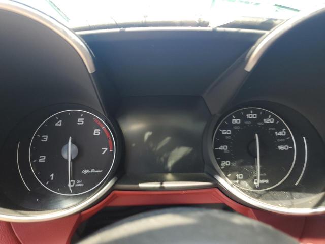 ZARFAECN3J7599728 - 2018 ALFA ROMEO GIULIA TI Білий фото 9