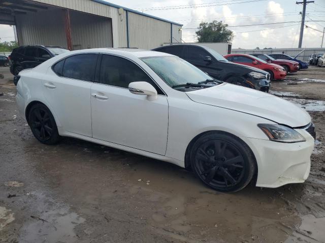 JTHBF5C2XA2096709 - 2010 LEXUS IS 250 WHITE photo 4