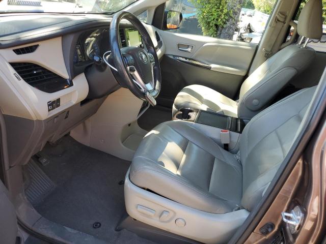 5TDDZ3DC3JS202102 - 2018 TOYOTA SIENNA XLE ყავისფერი ფოტო 7