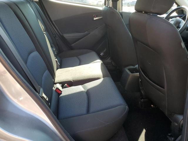 3MYDLBZVXGY102913 - 2016 TOYOTA SCION IA GRAY photo 10