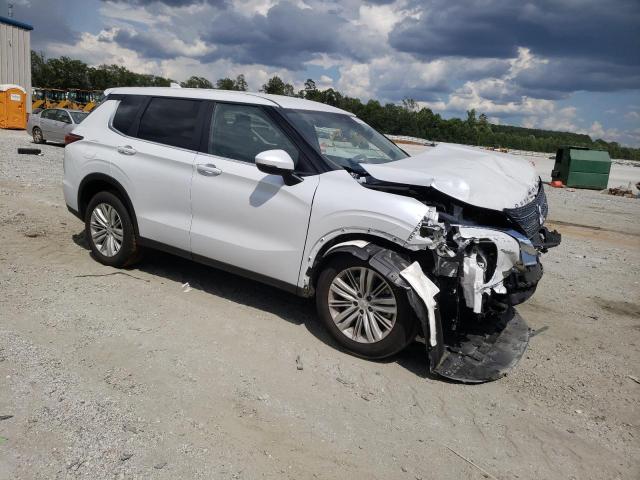 JA4J3TA82PZ060749 - 2023 MITSUBISHI OUTLANDER ES WHITE photo 4