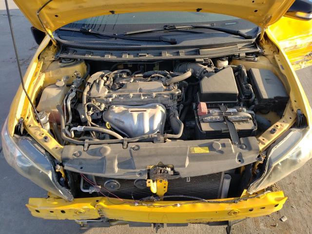 JTKJF5C74C3023818 - 2012 TOYOTA SCION TC ყვითელი ფოტო 11