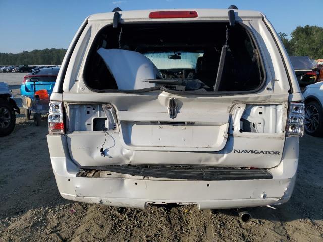 5LMJJ2J56BEJ09617 - 2011 LINCOLN NAVIGATOR 白色 照片 6
