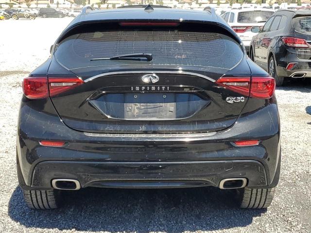 SJKCH5CP9HA025414 - 2017 INFINITI QX30 BASE 黑色 照片 6