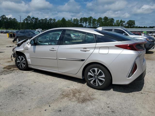 JTDKARFPXJ3079613 - 2018 TOYOTA PRIUS PRIM Gümüş fotoğraf 2