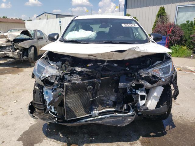 JTMZFREV8JD130150 - 2018 TOYOTA RAV4 LE Ақ фото 5