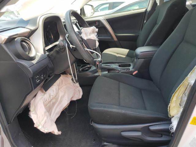 JTMZFREV8JD130150 - 2018 TOYOTA RAV4 LE Ақ фото 7