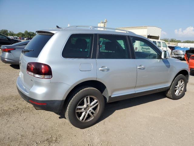 WVGBE77LX8D052139 - 2008 VOLKSWAGEN TOUAREG 2 V6 SILVER photo 3