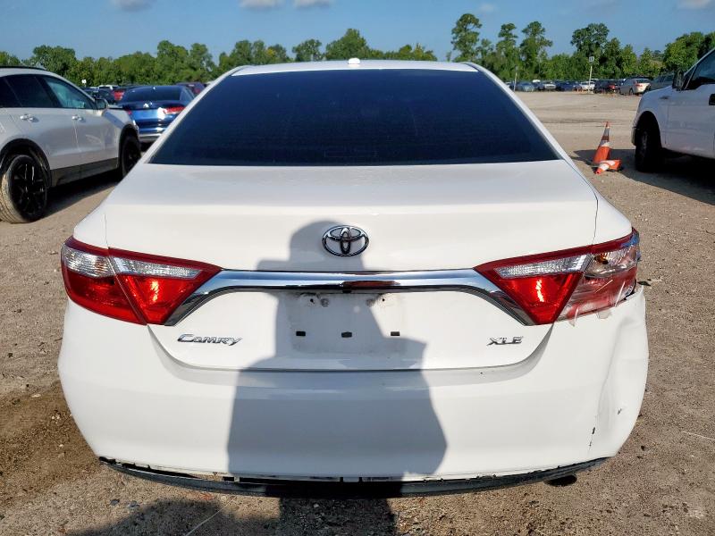 4T4BF1FK0FR458310 - 2015 TOYOTA CAMRY LE თეთრი ფოტო 6
