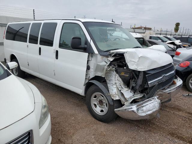 1GAZG1FG6F1179475 - 2015 CHEVROLET EXPRESS G3 LT WHITE photo 4