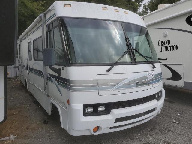 5B4KP37J4X3310980 - 2000 WORKHORSE CUSTOM CHASSIS MOTORHOME P3500 WHITE photo 1