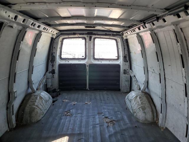 1GCZGUCG9E1124708 - 2014 CHEVROLET EXPRESS G3 Weiß Foto 10