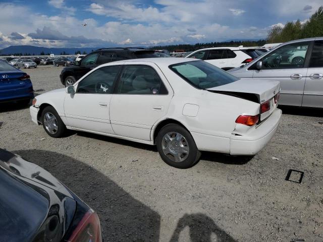 JT2BF22KXY0245037 - 2000 TOYOTA CAMRY CE WHITE photo 2