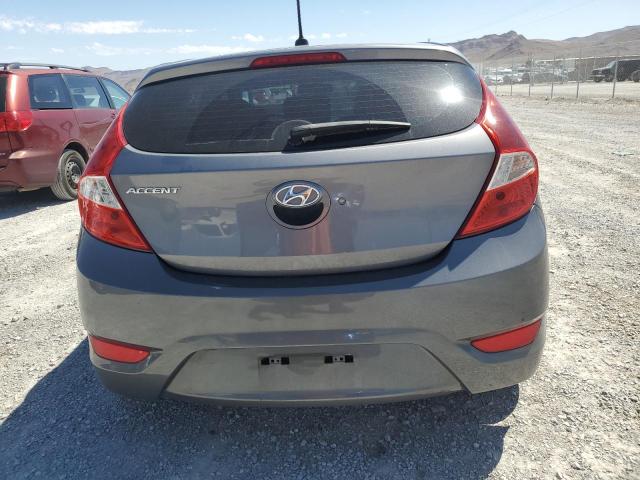 KMHCT5AE4FU216359 - 2015 HYUNDAI ACCENT GS GRAY photo 6