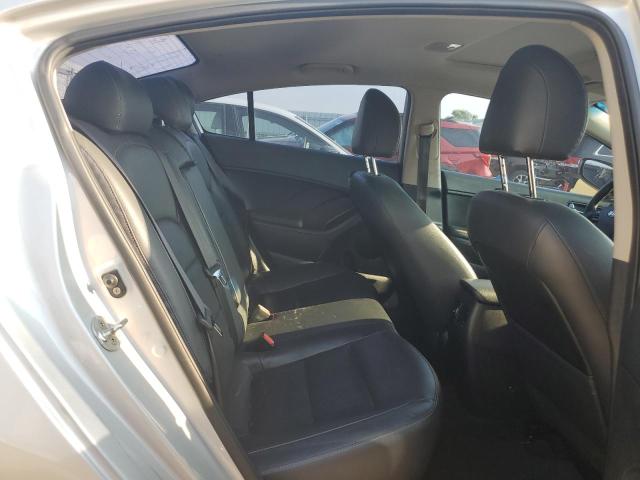 3KPFN4A88JE189741 - 2018 KIA FORTE EX SILVER photo 10