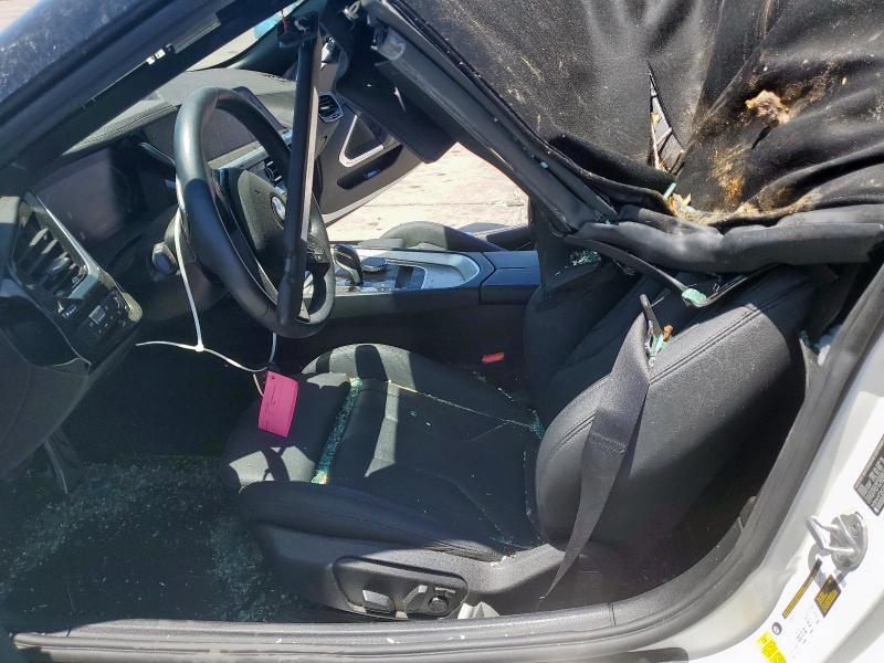 WBAHF3C06LWW84761 - 2020 BMW Z4 SDRIVE30I WHITE photo 7