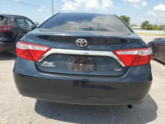 4T1BF1FK8HU347288 - 2017 TOYOTA CAMRY LE BLUE photo 6