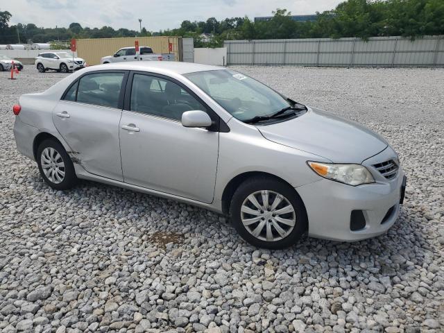 2T1BU4EE2DC964703 - 2013 TOYOTA COROLLA BASE SILVER photo 4