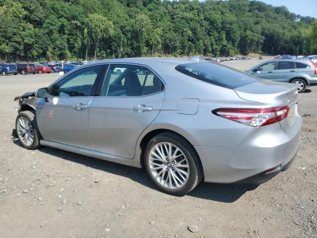 4T1B11HK3KU783713 - 2019 TOYOTA CAMRY L 银色 照片 2
