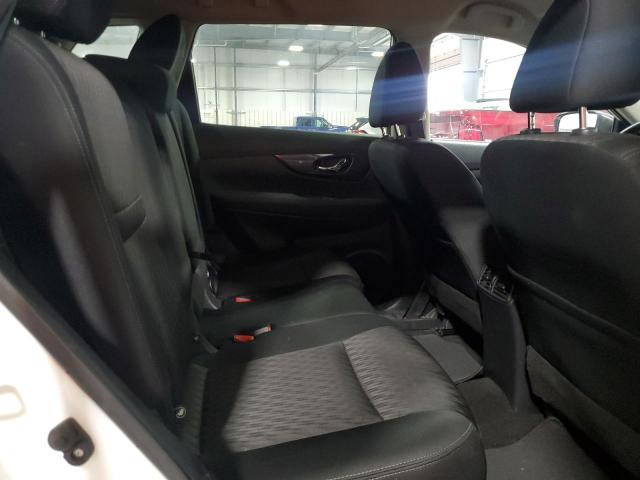 KNMAT2MV7JP530553 - 2018 NISSAN ROGUE S WHITE photo 11