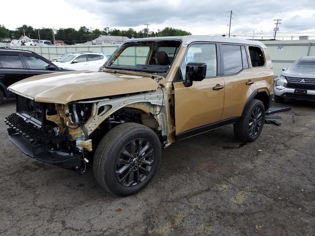 JTEABFAJ8SK040371 - 2025 TOYOTA LAND CRUIS BASE GOLD photo 1