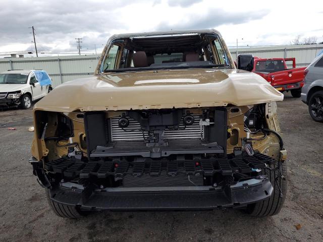 JTEABFAJ8SK040371 - 2025 TOYOTA LAND CRUIS BASE GOLD photo 5