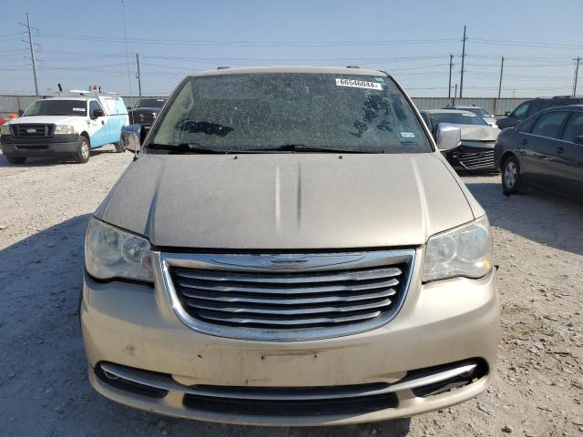 2C4RC1CGXDR777620 - 2013 CHRYSLER TOWN & COU TOURING L TAN photo 5