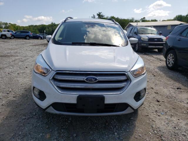 1FMCU9GD0JUC49600 - 2018 FORD ESCAPE SE WHITE photo 5