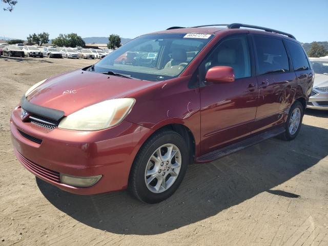 2004 TOYOTA SIENNA XLE, 