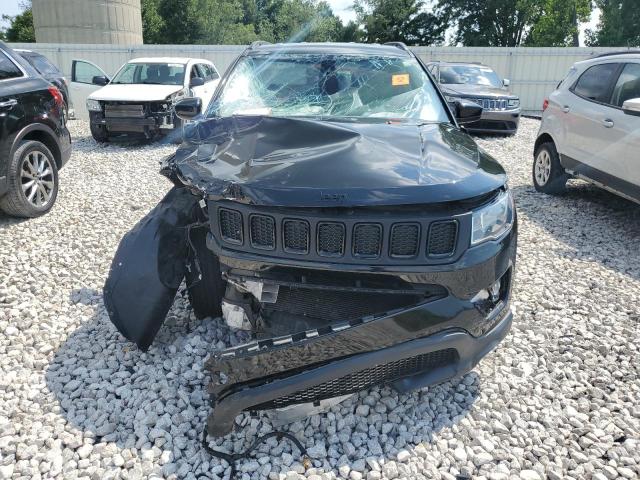 3C4NJDBB8LT160594 - 2020 JEEP COMPASS LATITUDE BLACK photo 5