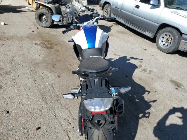 WB10K1307R6K16463 - 2024 BMW F 900 R WHITE photo 6