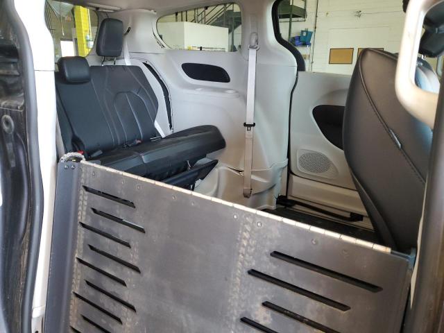 2C4RC1BG8LR271753 - 2020 CHRYSLER PACIFICA TOURING L GRAY photo 11