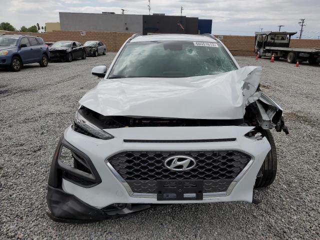 KM8K33A54LU487028 - 2020 HYUNDAI KONA LIMITED WHITE photo 5