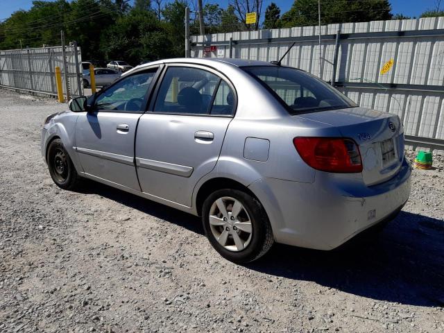 KNADH4A33B6941773 - 2011 KIA RIO BASE SILVER photo 2