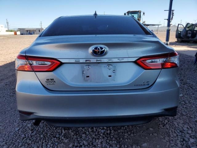 4T1C31AK1LU545496 - 2020 TOYOTA CAMRY LE SILVER photo 6