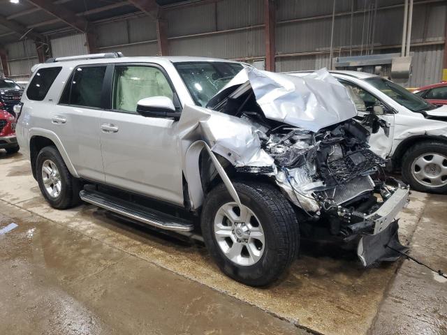 JTEEU5JR5P5289017 - 2023 TOYOTA 4RUNNER SR5 SILVER photo 4