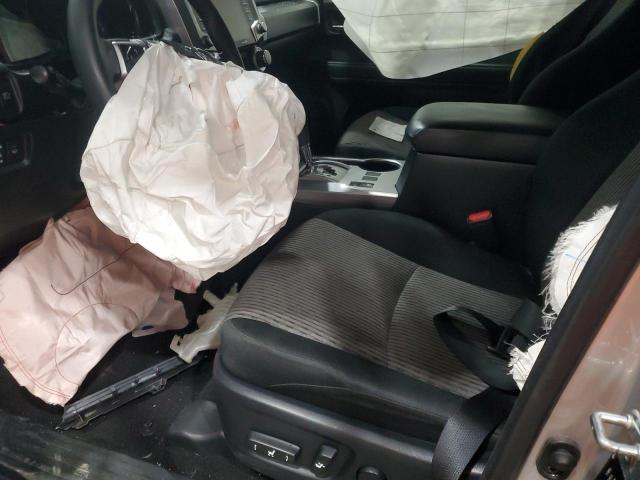 JTEEU5JR5P5289017 - 2023 TOYOTA 4RUNNER SR5 SILVER photo 7