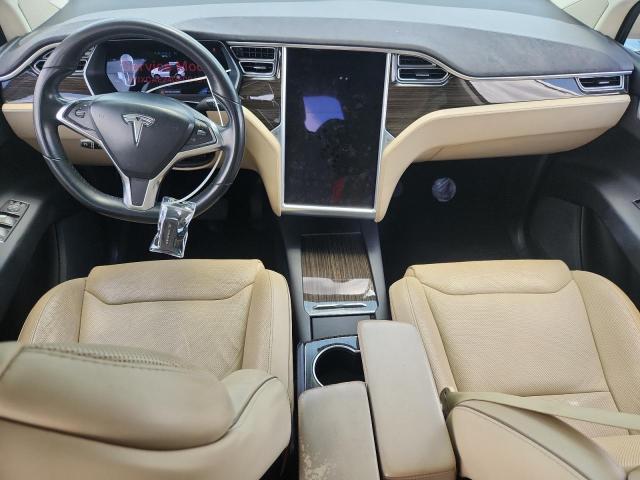 5YJXCAE24GF004313 - 2016 TESLA MODEL X SILVER photo 8