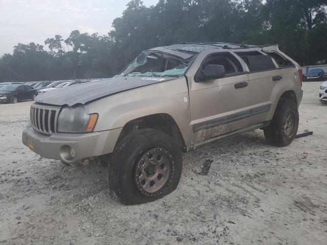 1J4HR48N45C555677 - 2005 JEEP GRAND CHER LAREDO BEIGE photo 1